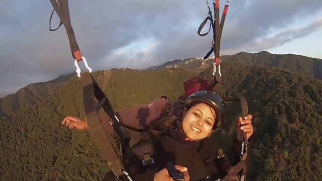 Paragliding: Extreme sports: Bir- Billing Himachal Pradesh